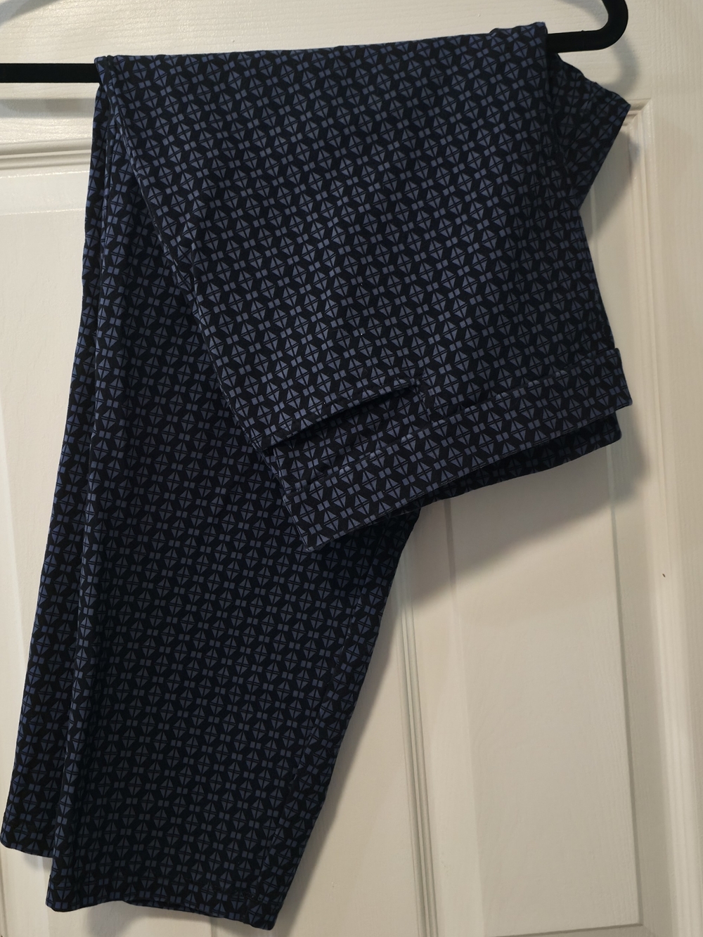 Susan Graver Weekend Blue Geometric Ankle Crop pants 1xp